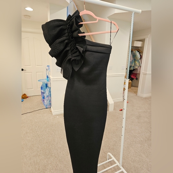 Eliya The Label - Morena Dress - Picture 4 of 6